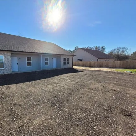 Buy this studio house on 13313 County Road 499 in Smith County, TX 75771