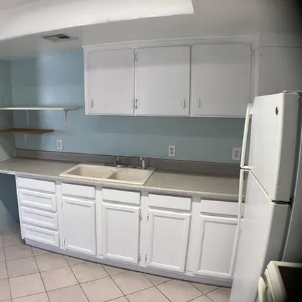 Rent this 2 bed apartment on 621 North 6th Avenue in Phoenix, AZ 85007