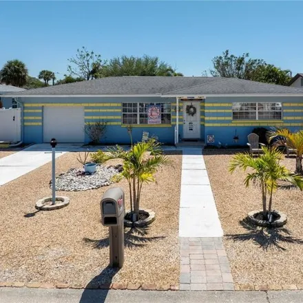 Buy this 2 bed house on 420 81st Avenue in Saint Pete Beach, Pinellas County