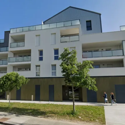 Rent this 3 bed apartment on 4 Rue de Saint-Nazaire in 44800 Saint-Herblain, France