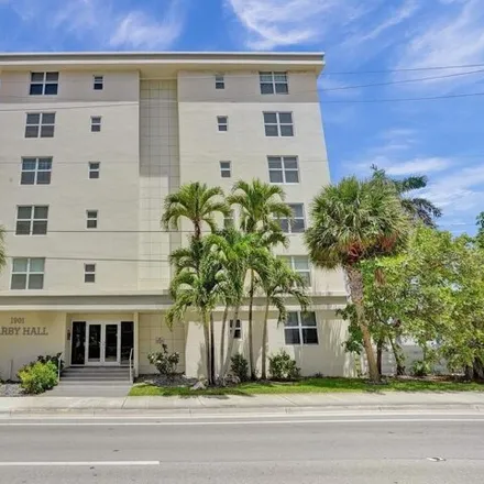 Buy this 1 bed condo on 375 Hyacinth Terrace in Beverly Beach, Hollywood