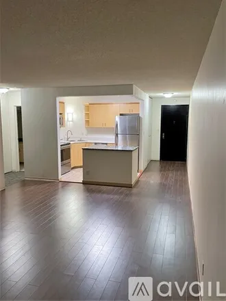 Image 3 - 1660 North Prospect Avenue, Unit 901 - Apartment for rent