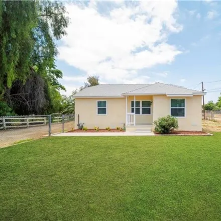 Buy this 3 bed house on 25883 Creag Avenue in Homeland, Riverside County