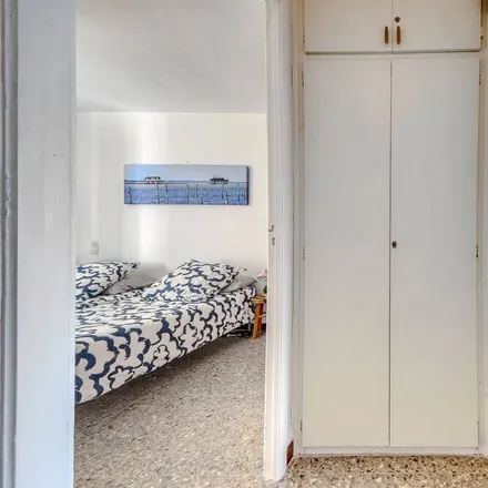 Image 1 - Carrer Girona, 17480 Roses, Spain - Apartment for rent