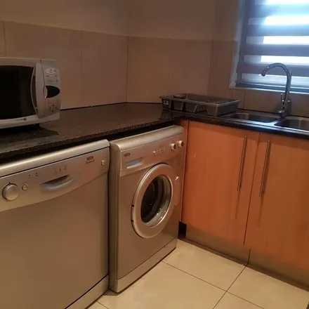 Image 5 - Olinia Crescent, Cape Town Ward 107, Western Cape, 7433, South Africa - Apartment for rent