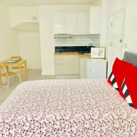 Rent this 1 bed apartment on Colin Road in Dudden Hill, London