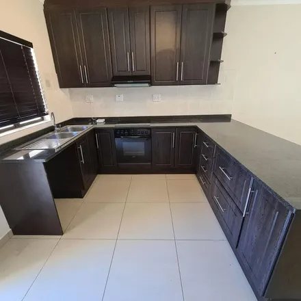 Image 5 - Forest Road, Uvongo, Hibiscus Coast Local Municipality, 4270, South Africa - Townhouse for rent