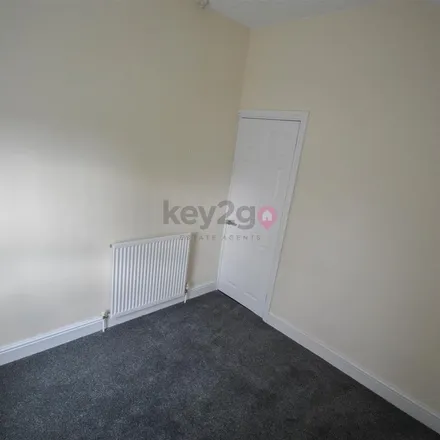 Image 9 - Manvers Road, Sheffield, S20 1AY, United Kingdom - Apartment for rent