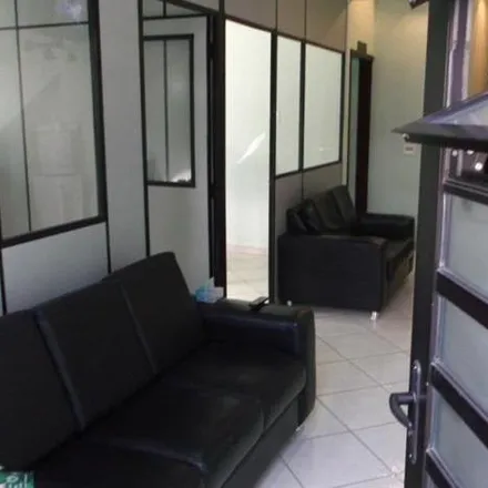 Rent this 1 bed house on Nova Chique Sapataria in Rua Caetano Zanella 127, Centro