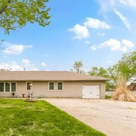 Buy this 4 bed house on 899 East Osage Street in Paola, KS 66071