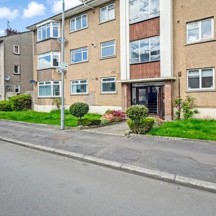 Rent this 3 bed apartment on Weymouth Drive in Glasgow, G12 0ER