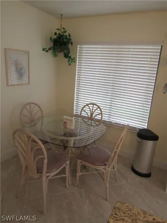 Image 3 - 1412 Park Shore Circle, Fort Myers, FL 33901, USA - Townhouse for rent