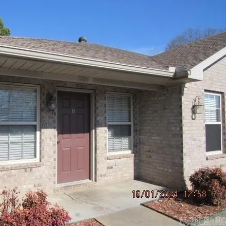 Rent this 2 bed apartment on 772 East German Lane in Thousand oaks, Conway