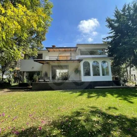 Buy this 5 bed house on Privada Hacienda Jaral de Berrio in Zona Esmeralda, 52938 Ciudad López Mateos