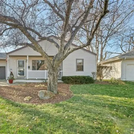 Image 1 - 824 Ashmore Circle, West Des Moines, IA 50265, USA - House for sale