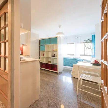 Image 5 - Minipreço, Praceta do Comércio, 2610-159 Amadora, Portugal - Apartment for rent