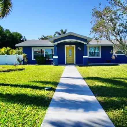 Rent this 2 bed house on 395 176th Avenue Circle in Redington Shores, Pinellas County