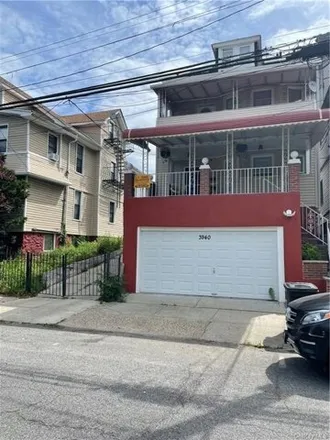 Rent this 3 bed house on 3940 Hill Avenue in New York, NY 10466