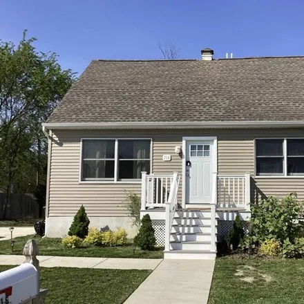 Buy this 4 bed house on 714 Lafayette Avenue in Pleasantville, NJ 08232