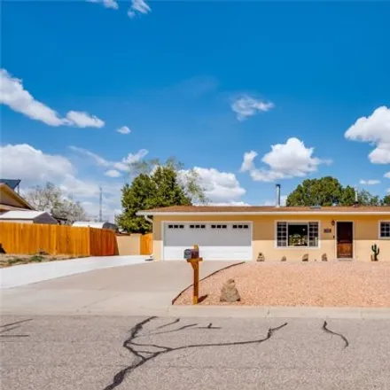 Image 1 - 102 Bandelier Avenue, White Rock, Los Alamos County, NM 87547, USA - House for sale