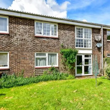 Buy this 1 bed apartment on Croft Close in Chipperfield, WD4 9PA