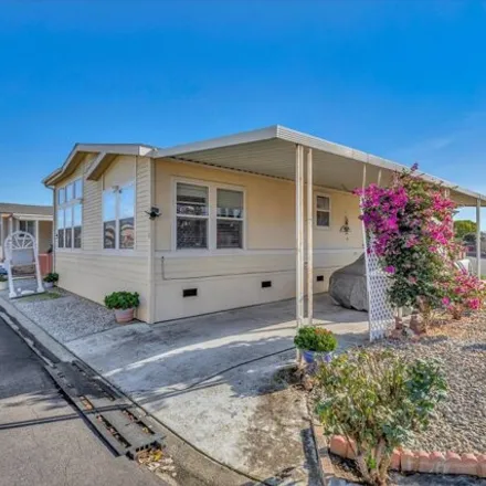 Image 3 - Adobe Plaza, Gilroy, CA 95020, USA - Apartment for sale