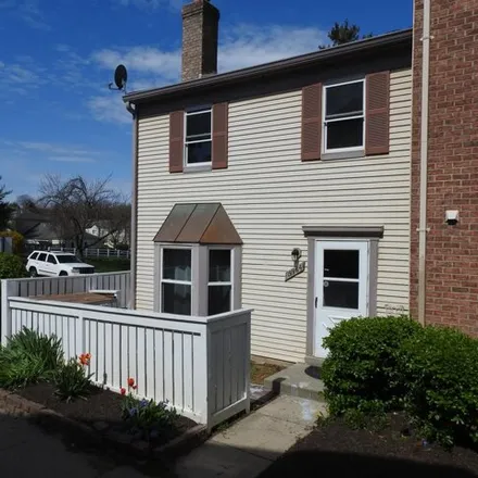 Buy this 3 bed townhouse on 19982 Appledowre Circle in Brandermill, Germantown