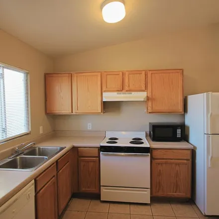 Image 4 - 13248 South Durango Road, Arizona City, Pinal County, AZ 85123, USA - Apartment for rent
