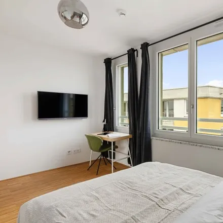 Rent this 4 bed room on Tübinger Straße in 80686 Munich, Germany