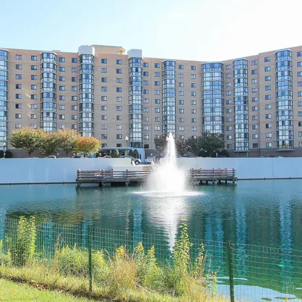 Image 1 - North Leisure World Boulevard, Leisure World, Montgomery County, MD 20906, USA - Condo for sale