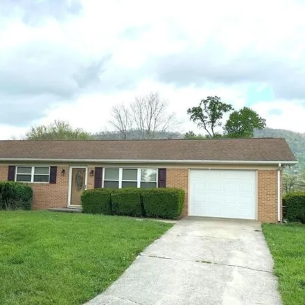 Buy this 3 bed house on 183 East Meadowbrook Lane in Campbell County, TN 37766