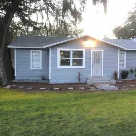 Rent this 4 bed house on 1129 West Yukon Street in Tampa, FL 33604