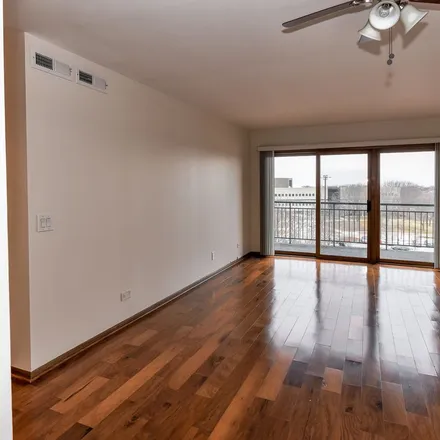 Image 2 - 6430 West Berteau Avenue, Chicago, IL 60634, USA - Apartment for rent