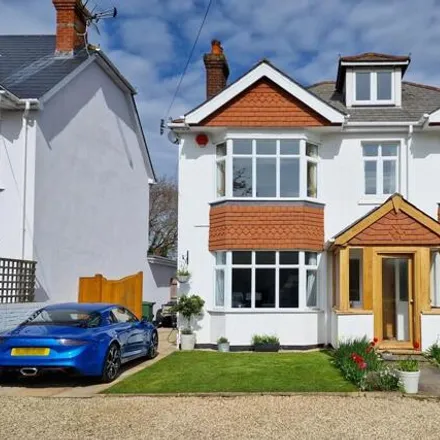 Buy this 6 bed house on Stanley Road in Walhampton, SO41 3QL
