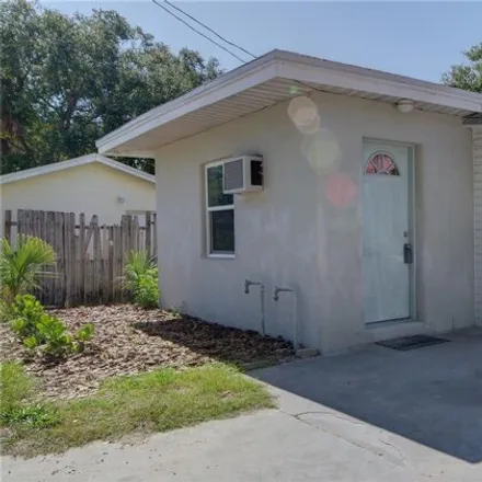 Image 2 - 711 Paris Avenue South, Saint Petersburg, FL 33701, USA - House for sale