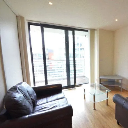 Image 2 - St George's Gardens, Chester Road, Manchester, M15 4UY, United Kingdom - Apartment for rent
