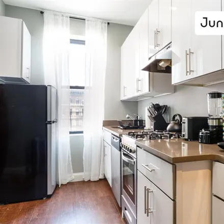 Image 2 - 285 West 124th Street, New York, NY 10027, USA - Room for rent