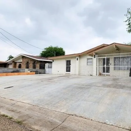 Image 2 - 374 East Cherry Lane, Laredo, TX 78041, USA - House for rent