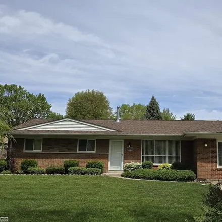 Rent this 3 bed house on 34707 Jerome Street in Chesterfield Township, MI 48047