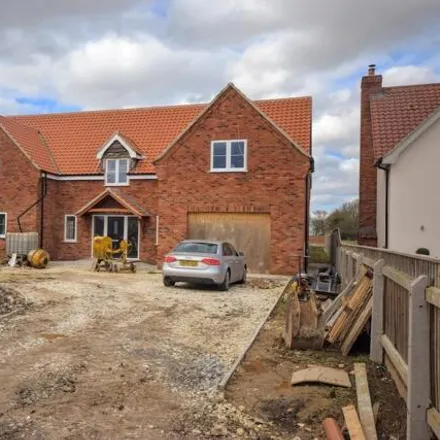 Buy this 5 bed house on Ivy House Farm in Middlesykes Lane, Grimoldby