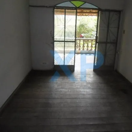 Buy this 4 bed house on Rua Medina in Bela Vista, Divinópolis - MG