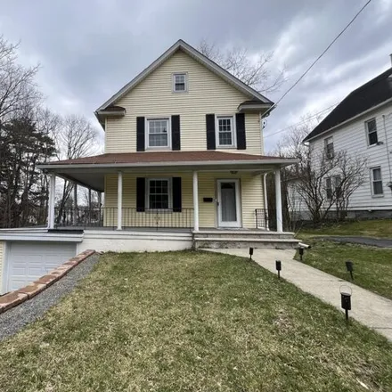 Image 1 - 591 Center Street, Clarks Summit, Lackawanna County, PA 18411, USA - House for sale