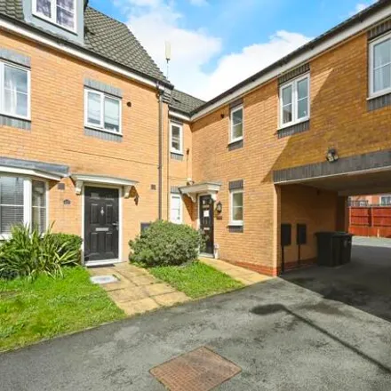Buy this 3 bed townhouse on unnamed road in Huthwaite, NG17 2TH