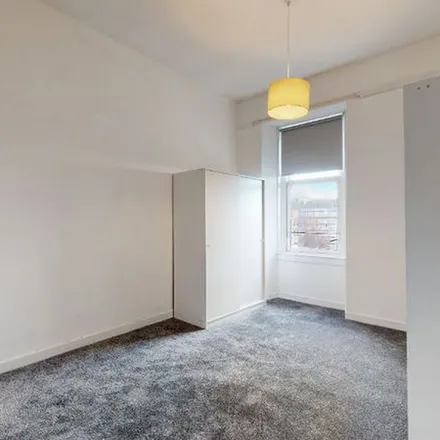 Rent this 4 bed apartment on 165 Bellfield Street in Glasgow, G31 1RD