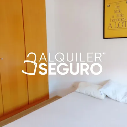 Rent this 2 bed apartment on Calle Mayor in 46200 Benetússer, Spain