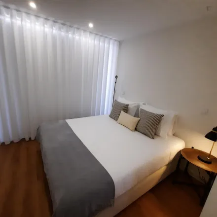 Rent this 2 bed apartment on Rua Câmara Pestana 580 in 4350-086 Porto, Portugal