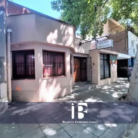 Rent this 6 bed house on Todo Computación in Montecaseros 1126, Departamento Capital