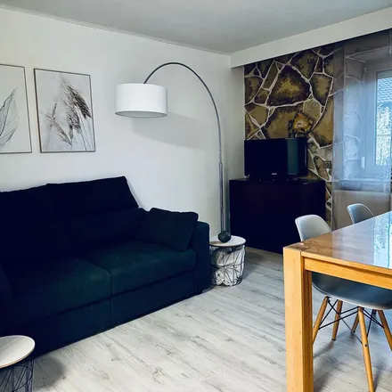Rent this 4 bed apartment on Sontheimer Straße 20 in 89431 Bächingen a.d.Brenz, Germany
