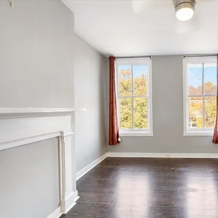 Rent this 1 bed townhouse on 1511 West Lombard Street