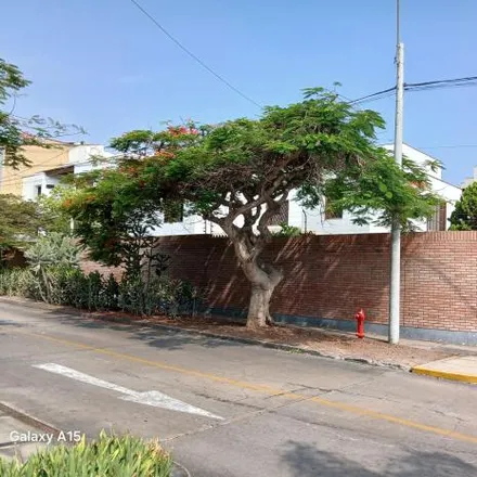 Buy this 1 bed house on Jirón Alfredo Galeón in San Borja, Lima Metropolitan Area 51132